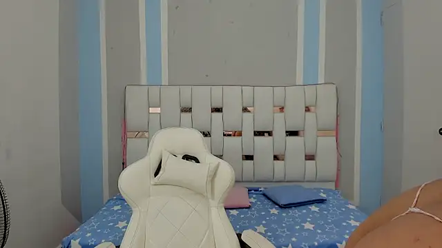 Snapshot of marsmith1 chatting on 4, 11, 2025 marsmith1 online show from 4, 11, 2025