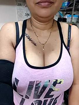 Queen Nightt online show from 15, 9, 2025