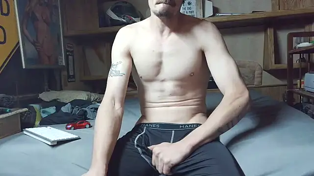 mike42088 online show from 28, 3, 2026