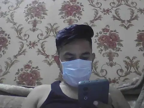 Snapshot of NIVAN_7251 chatting on 13, 11, 2025 NIVAN 7251 online show from 13, 11, 2025