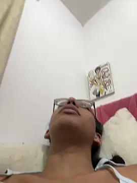 lilycurly online show from 11, 3, 2026