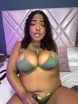 Cristal-Jonnes online show from 19, 9, 2025