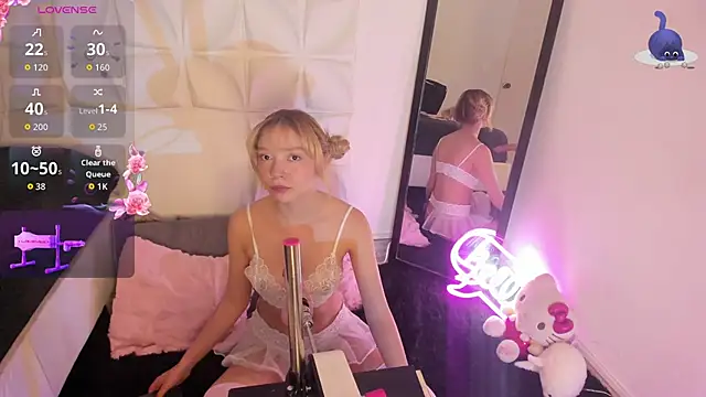 Snapshot of JuliethMoss chatting on 10, 9, 2025 JuliethMoss online show from 10, 9, 2025