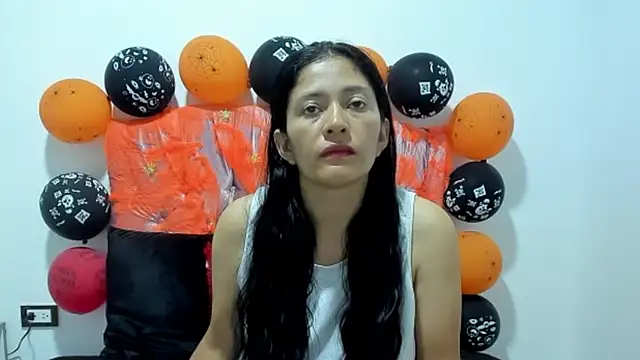 Snapshot of ivy_moon05 chatting on 3, 11, 2025 ivy moon05 online show from 3, 11, 2025