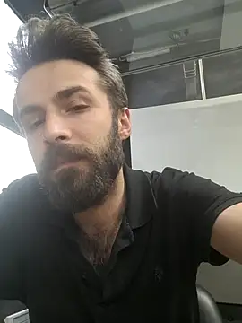 Snapshot of S-kt-et chatting on 7, 5, 2026 S-kt-et online show from 7, 5, 2026