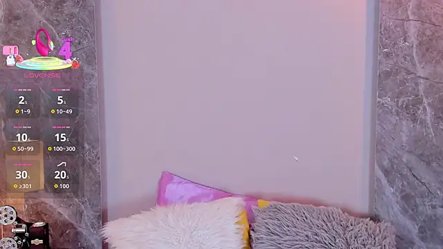 Emma hunter  online show from 17, 9, 2025