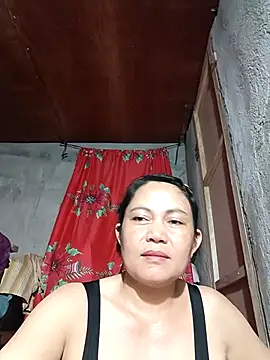 Everleigh mom online show from 16, 9, 2025