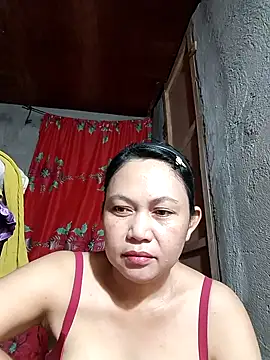 Everleigh mom online show from 12, 10, 2025