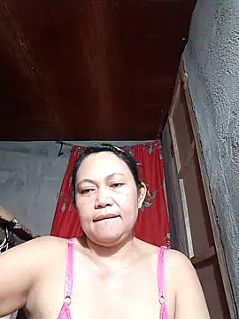 Everleigh mom online show from 24, 10, 2025