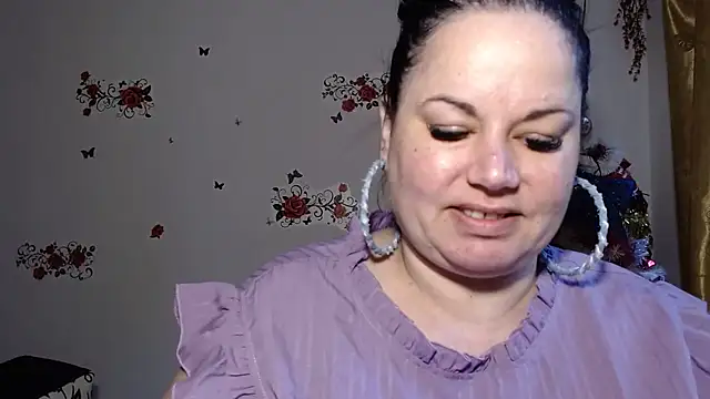 Snapshot of andreea2011 chatting on 7, 10, 2025 andreea2011 online show from 7, 10, 2025