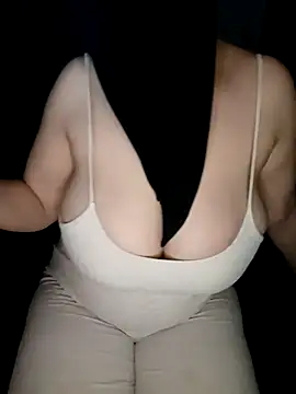 Lamia Queen  online show from 11, 2, 2026