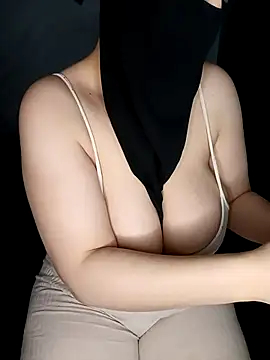 Lamia Queen  online show from 12, 2, 2026