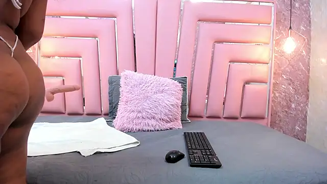 ALYANNA HOT  online show from 10, 2, 2026