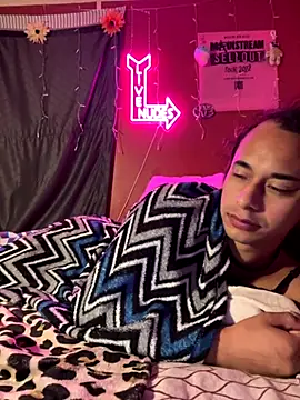 Snapshot of TranSexualJade95 chatting on 9, 9, 2025 TranSexualJade95 online show from 9, 9, 2025