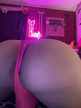 Snapshot of TranSexualJade95 chatting on 15, 11, 2025 TranSexualJade95 online show from 15, 11, 2025