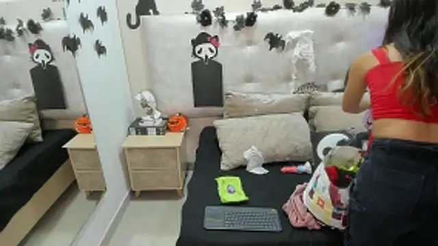 Snapshot of AbbyBeck chatting on 30, 10, 2025 AbbyBeck online show from 30, 10, 2025