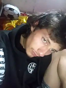 Snapshot of alexandercruz chatting on 15, 12, 2025 alexandercruz online show from 15, 12, 2025