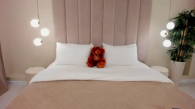 Snapshot of NancyJonson chatting on 20, 9, 2025 NancyJonson online show from 20, 9, 2025