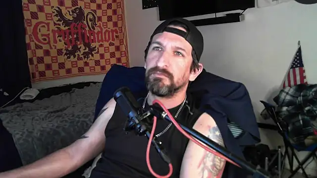 Snapshot of DevilPup75_ chatting on 11, 10, 2025 DevilPup75 online show from 11, 10, 2025