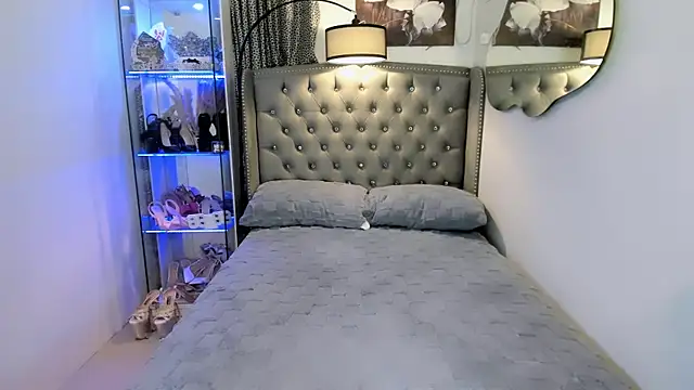 Snapshot of Claudia_empress chatting on 9, 10, 2025 Claudia empress online show from 9, 10, 2025