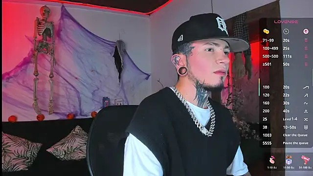 tyler jones  online show from 28, 10, 2025