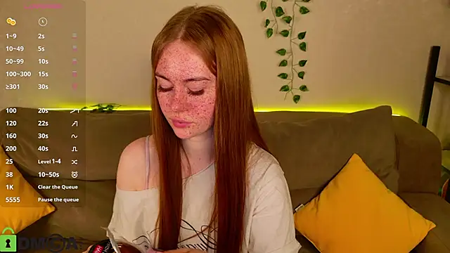 Snapshot of Roxy_Sunnny chatting on 12, 11, 2025 Roxy Sunnny online show from 12, 11, 2025