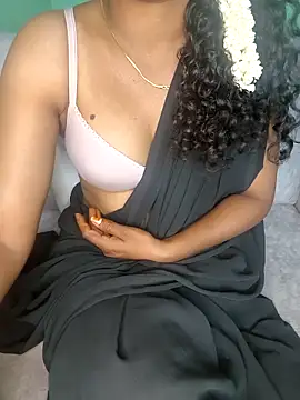 Snapshot of Tamilpallavi chatting on 20, 10, 2025 Tamilpallavi online show from 20, 10, 2025