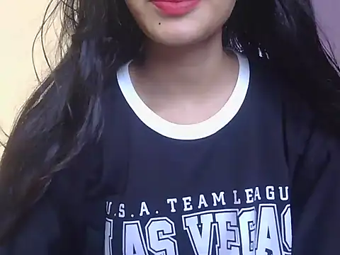 Snapshot of Tanvi_Angel chatting on 4, 8, 2026 Tanvi Angel online show from 4, 8, 2026