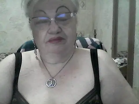 Snapshot of NatalieNorth chatting on 17, 11, 2025 NatalieNorth online show from 17, 11, 2025