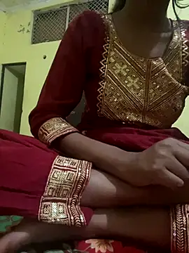 Snapshot of sakshi5533 chatting on 26, 10, 2025 sakshi5533 online show from 26, 10, 2025