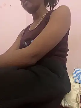 Snapshot of sakshi5533 chatting on 17, 11, 2025 sakshi5533 online show from 17, 11, 2025