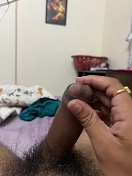 Snapshot of vidhu-lover chatting on 28, 10, 2025 vidhu-lover online show from 28, 10, 2025