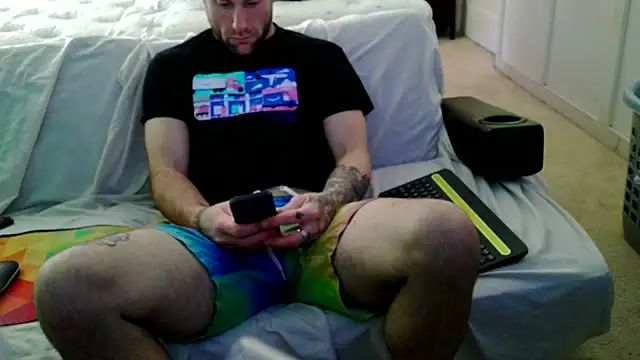 Snapshot of Luv2SuckBWC92 chatting on 3, 10, 2025 Luv2SuckBWC92 online show from 3, 10, 2025