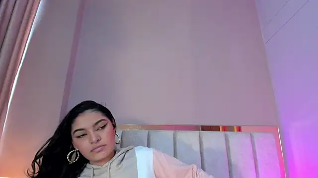 LunaAspen  online show from 13, 1, 2026