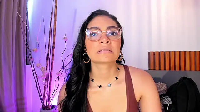 LunaAspen  online show from 17, 4, 2026