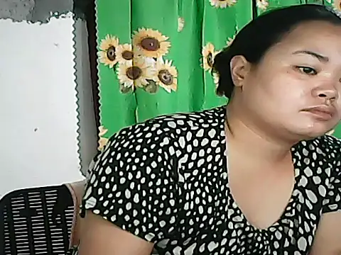 CreamyPussy4uxx online show from 1, 11, 2025