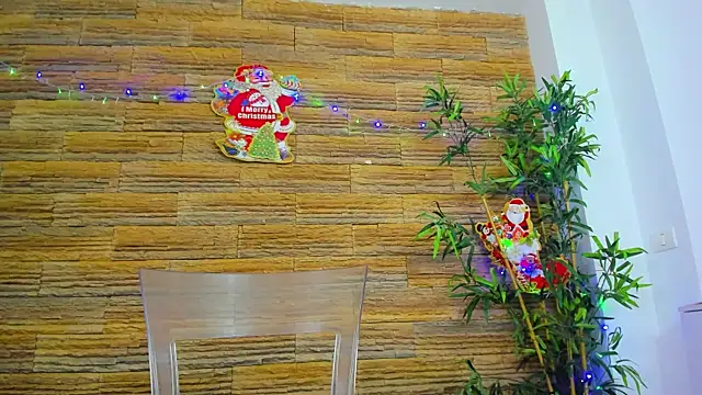 Cupcake Izzy online show from 14, 12, 2025