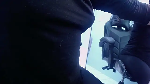 victoria hernandez t  online show from 25, 10, 2025