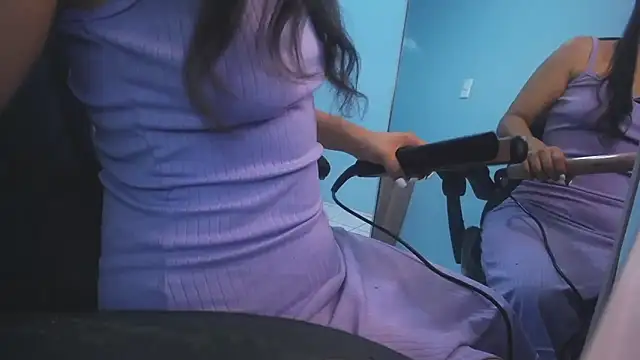 victoria hernandez t  online show from 13, 11, 2025