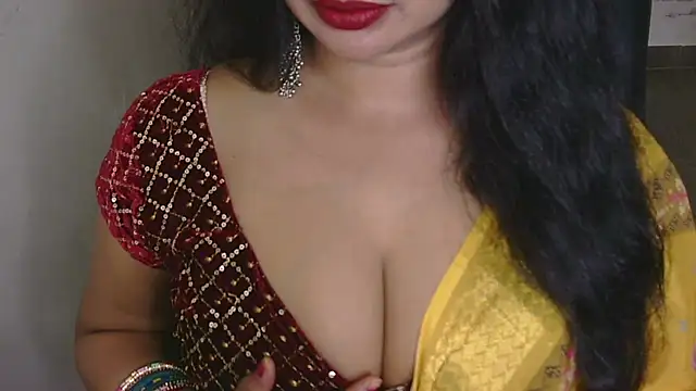 Snapshot of QUEEN_SAKHI- chatting on 19, 10, 2025 QUEEN SAKHI- online show from 19, 10, 2025