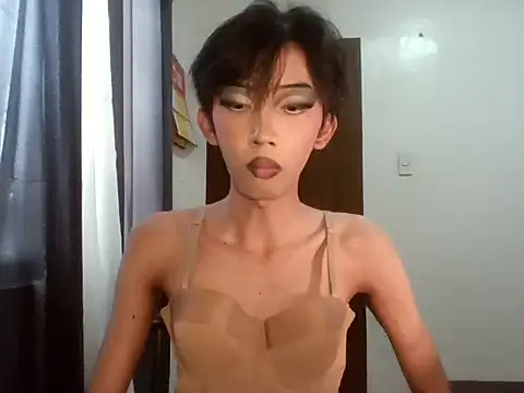 YourTiffanyX online show from 24, 6, 2026