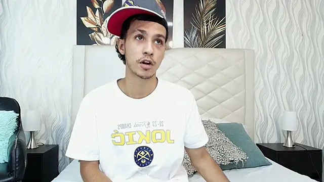 Snapshot of Marcus_Jeron chatting on 27, 10, 2025 Marcus Jeron online show from 27, 10, 2025