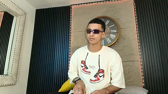 Marcus Jeron online show from 10, 5, 2026