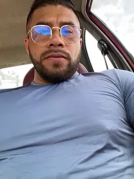 AntonyDAngelo25 online show from 10, 9, 2025