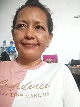 marinita13 online show from 10, 10, 2025