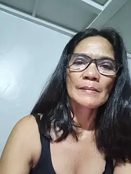 Snapshot of ImYourWoman_55 chatting on 3, 6, 2026 ImYourWoman 55 online show from 3, 6, 2026