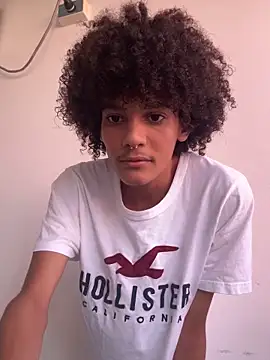 Snapshot of Max_Rain chatting on 7, 10, 2025 Max Rain online show from 7, 10, 2025