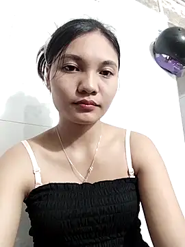 Snapshot of Duyen02 chatting on 18, 9, 2025 Duyen02 online show from 18, 9, 2025