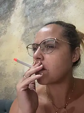 Chloe Leaozinho online show from 13, 3, 2026