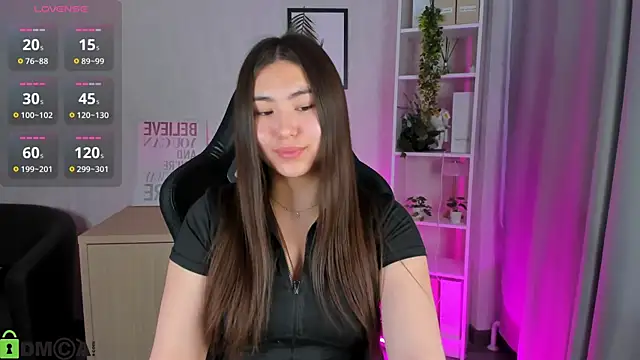 Megan Williamms online show from 5, 12, 2025